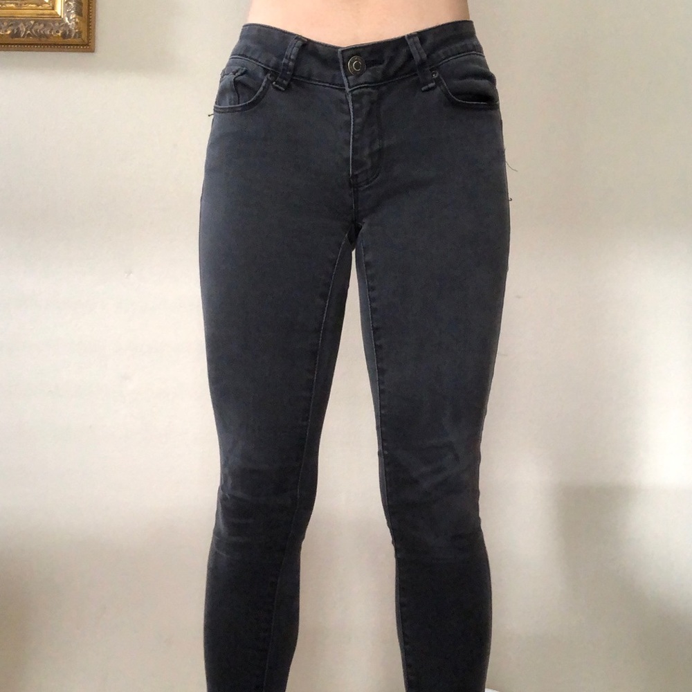 Black/Dark Grey Low Rise Curvy Jeggings